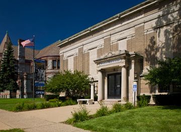 michigan/muskegon/attraction/muskegon-museum-of-art