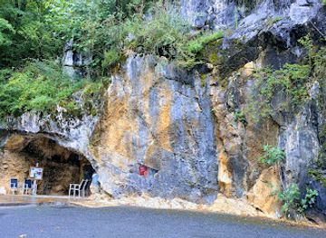 france/pays-basque/attraction/isturitz-and-oxocelhaya