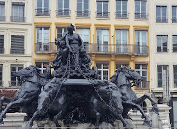 france/lyon/presqu-ile/attraction/bartholdi-fountain