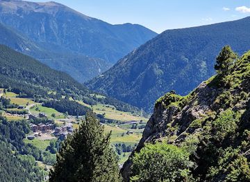 andorra/valira-del-nord-valley/attraction/pont-tibeta-canillo