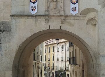 spain/burgos/attraction/arco-de-san-gil
