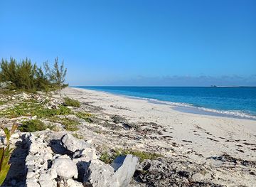 the-bahamas/exuma/attraction/moss-town-beach