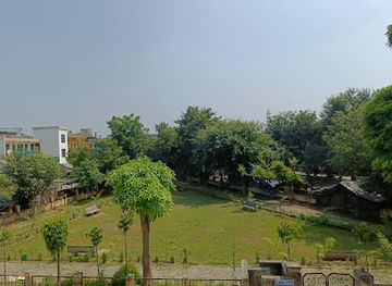 india/agra/sikandra/attraction/paschimpuri-park