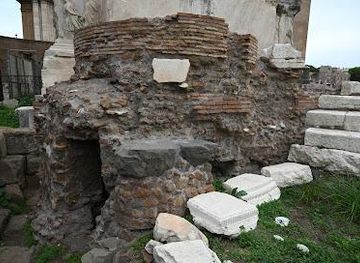 vatican-city/apostolic-palace/attraction/umbilicus-urbis