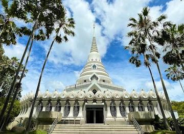 thailand/rayong/attraction/wat-yan-nasangwararam-woramahawihan