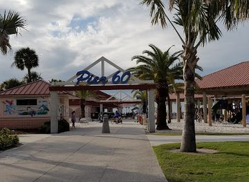 florida/clearwater/attraction/sunsets-at-pier-60