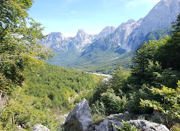 albania/bajram-curri/attraction/ujevara-e-rrogamit-rrogami-waterfall