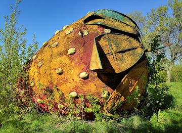 poland/masovia/attraction/abandoned-strawberry