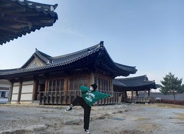 south-korea/honam-region/attraction/hunmongjae-confucian-school