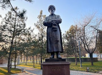 uzbekistan/tashkent-region/attraction/alley-of-writers