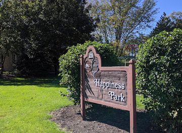 illinois/arlington-heights/attraction/happiness-park