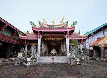 thailand/phuket/attraction/san-chao-jui-tui