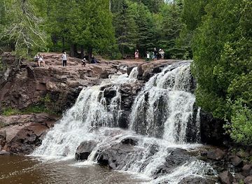 minnesota/superior-national-forest/attraction/gooseberry-falls-concourse