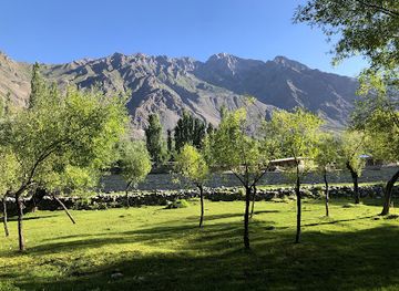 pakistan/gilgit/attraction/gahkuch-fort