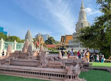 cambodia/kandal/attraction/model-of-angkor-wat