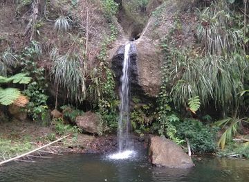saint-lucia/jalousie-beach/attraction/darban-3-waterfalls