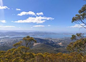 australia/hobart/attraction/organ-pipes-track
