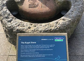 united-kingdom/derbyshire/attraction/the-kugel-stone