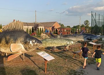poland/zegrze-reservoir/attraction/monstrualne-makiety-ryb-slodkowodnych