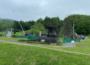 massachusetts/mount-greylock-state-reservation/attraction/jiminy-peak-mountain-adventure-park