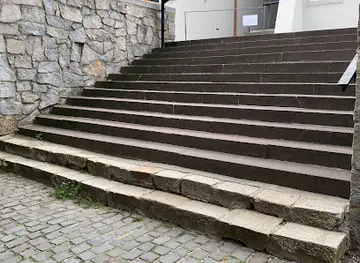 Stufe außerhalb des Toleranzbereichs