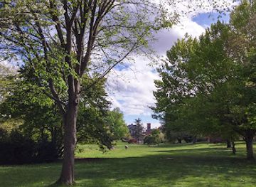 rhode-island/burlingame-state-park/attraction/westerly-downtown-historic-district