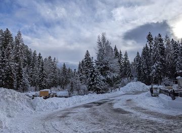 idaho/ponderosa-state-park/attraction/mccall-main-fish-hatchery