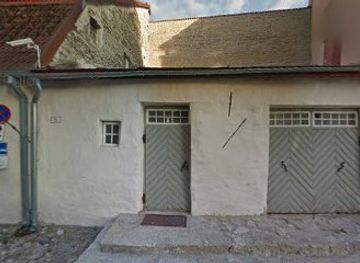 estonia/tallinn-old-town/attraction/tornide-valjaku-laululava-porand