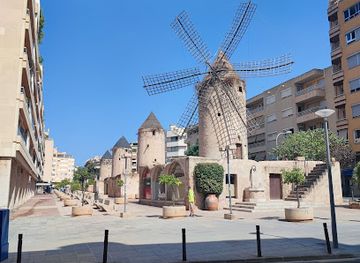 spain/balearic-islands/attraction/the-windmills