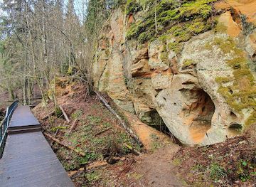 latvia/cesis/attraction/raiskums-red-cliffs
