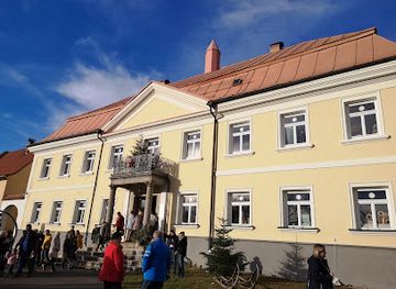 germany/bavarian-forest-national-park/attraction/schloss-ludwigsthal