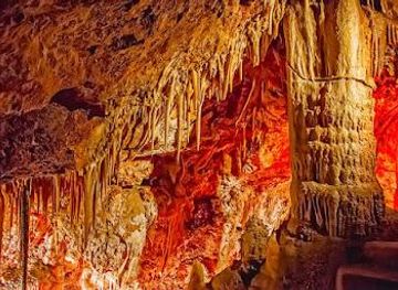 spain/palma-de-mallorca/attraction/coves-de-genova