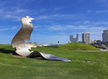 uruguay/maldonado/attraction/paseo-de-las-americas