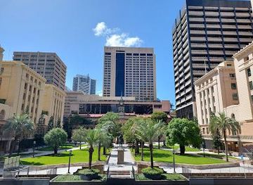 australia/brisbane/attraction/anzac-square-memorial-galleries