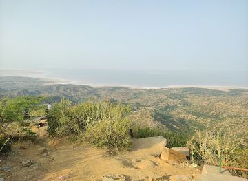 india/rann-of-kutch/attraction/black-hill-kalo-dungar-kutch