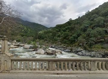 california/sequoia-national-park/attraction/kaweah-river