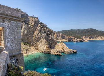 spain/ibiza/attraction/far-de-sa-punta-grossa