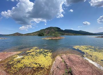 france/languedoc/attraction/lac-de-salagou