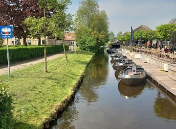 netherlands/drenthe/attraction/giethoorn-netherlands