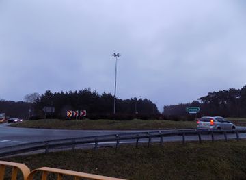 poland/holy-cross-mountains/attraction/slynne-rondo-w-cedzynie-rondo-adama-malysza