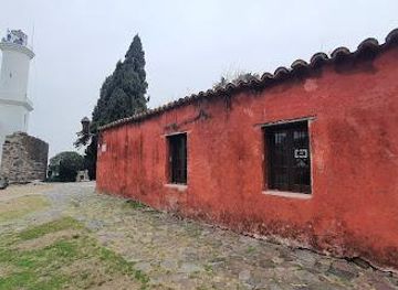 uruguay/colonia-del-sacramento/attraction/nacarello-house