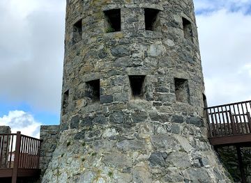 guernsey/st-sampson/attraction/rousse-tower