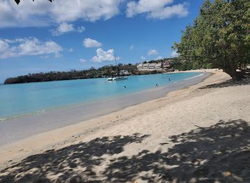 grenada/saint-andrew/attraction/bbc-beach