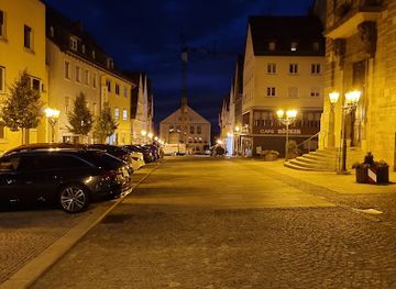 germany/hohenzollern-castle/attraction/kirchplatz