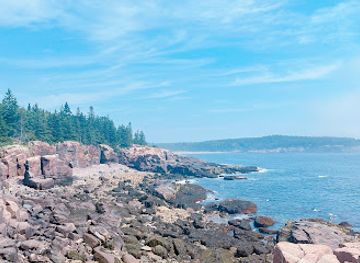 maine/acadia-national-park/attraction/ocean-path-trailhead