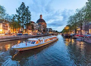 netherlands/vechtstreek/attraction/stromma-central-station-amsterdam-canal-cruise
