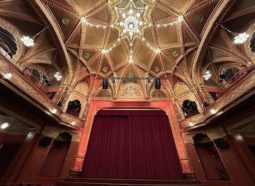 hungary/vac/attraction/urania-national-film-theater
