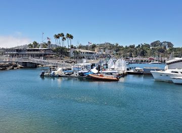 california/santa-barbara/santa-barbara-waterfront/attraction/point-castillo