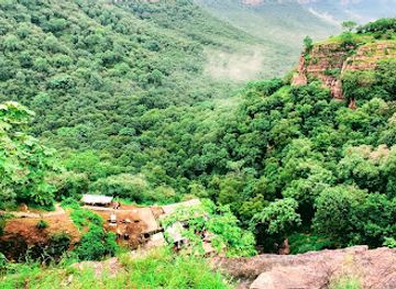 india/ranthambore/attraction/soleshwar-mahadev-temple