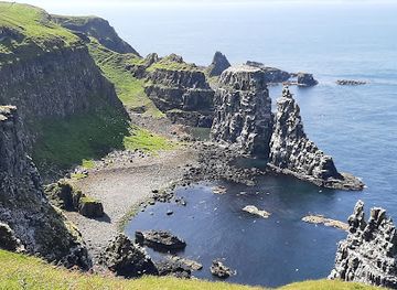 ireland/causeway-coastal-route/attraction/rathlin-west-lighthouse